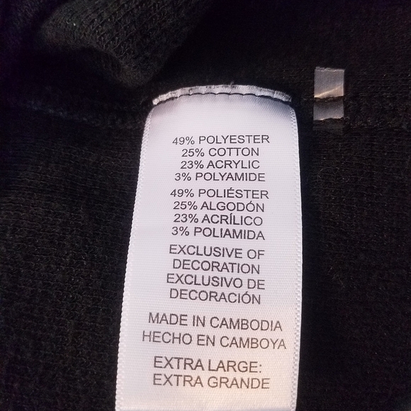 Tommy Bahama gray and black shirt - Picture 7 of 7